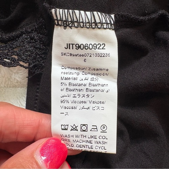 3/25$ Shein Cropped Short Sleeve Tee With Open Back Tie Black Womens Medium - Picture 4 of 6